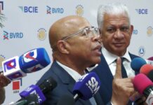 Congreso rechaza pedido de Leonel a retirar plan anticrisis y le recuerda sus tres reformas fiscales que puso en su gobierno