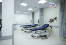 Raquel Peña y director del SNS entregan obras de salud en Valverde