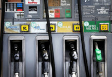 Magín Díaz anuncia alza moderada de combustibles y congelación de tarifas por tres meses