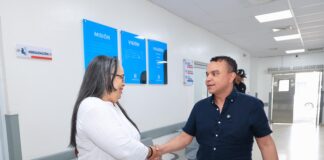 Director del SNS interviene Hospital Taiwán en Azua; entidad asume funciones operativas