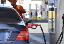 Gobierno dice alza de RD$3 en la gasolina y gasoil regular se debe al costo de refinar el petróleo
