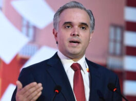 Educación enfrenta reclamos de la ADP y confirma que no habrá aumento para conserjes este año