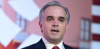 Educación enfrenta reclamos de la ADP y confirma que no habrá aumento para conserjes este año