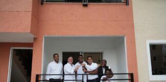 MIVED entrega vivienda al atleta Christopher Melenciano