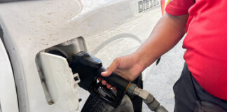 Gasolina Premium y gasoil óptimo aumentan hasta 12 por galón