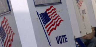 Trump hace campaña en estados republicanos para animar a sus bases a votar