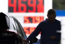 La gasolina en EE. UU. supera los cuatro dólares por galón durante un récord de 158 días